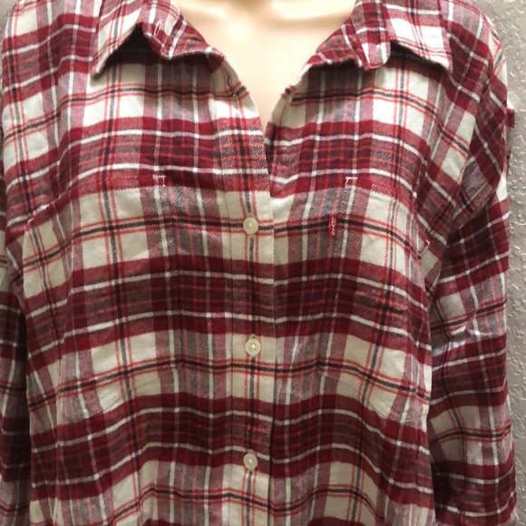 Levi’s Women's Plus Size Maple Cotton Plaid Utility Shirt - Picture 5 of 8